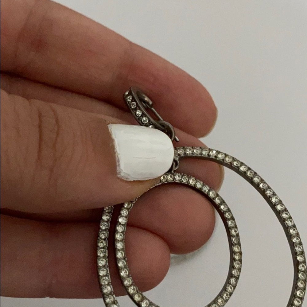 Crystal dangling earrings - Picture 2 of 3